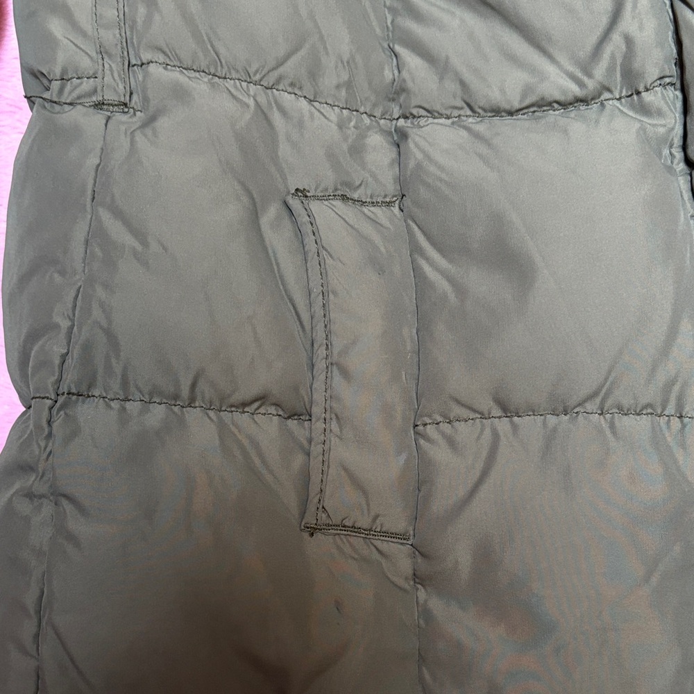 Retro A&F Olive Green Puffer w/ Plaid Flannel Lining, Detachable Faux Fur Hood - Picture 7 of 11